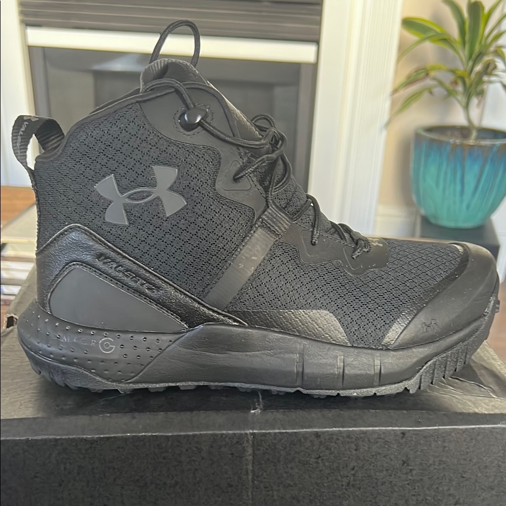 Under Armour Black Athletic Shoes